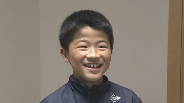 骨が壊死する“ペルテス病” 2年半の闘病生活を乗り越えた11歳の少年 憧れは車いすテニスの小田凱人選手|TBS NEWS DIG