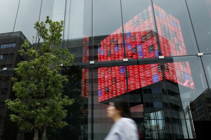 日証協会長、格下げ仏の二の舞回避へ－自民総裁選で財政巡る発言注目