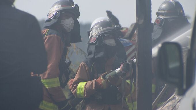 【速報】豊田市で住宅火災　住人1人と連絡つかず　24日午前８時現在、消火活動中|TBS NEWS DIG