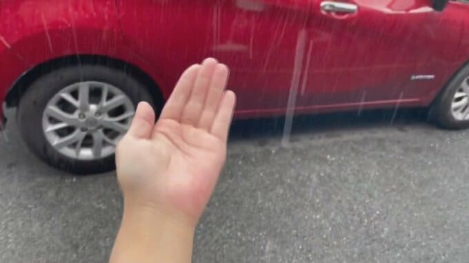 山梨県で天気急変　一部地域でひょう　大気の状態が不安定で急な強い雨 落雷 突風に注意|TBS NEWS DIG