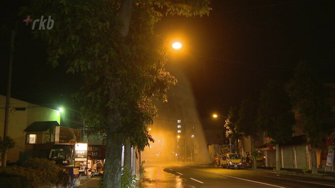 街路樹より高い“水柱”耐用年数を超えた水道管が破裂～北九州市が交換を前倒しへ|TBS NEWS DIG
