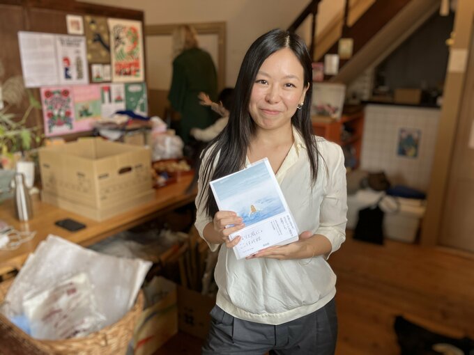 ゆったりまったり「ヒュゲしよ！」自由な生き方追い求めデンマークへ　アンティークバイヤー 鍋島綾さんのワークショップ “北欧との出会い” 語る　富山・射水市　|　富山のニュース｜天気・防災｜チューリップテレビ