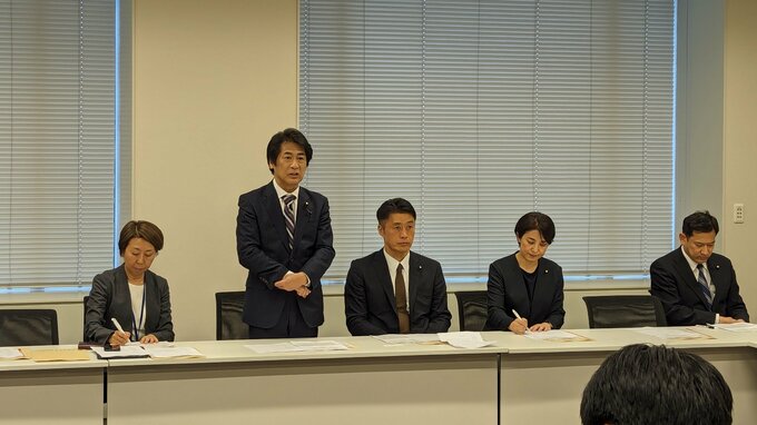 困窮家庭支援のNPO法人が訴える　１か月の教育費が「２０００円」の家庭も　議連「教育格差ワーキングチーム」発足　 教育格差の二極化解決には「親の格差」の解消を|TBS NEWS DIG