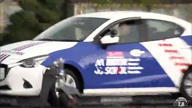 「めちゃくちゃ怖かった…」スキッドカーで体験する雪道でのスリップ 本格的な冬を前に運転講習会 青森3年目のキャスターもその“恐怖”を実感「慣れていても自分の運転操作におごることがないように…」|TBS NEWS DIG