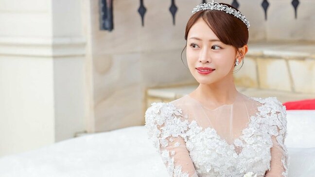 【高木由梨奈】俳優の岸田タツヤさんとの結婚式を報告 テーマは「盛大なクリスマスパーティー」ドレス姿も披露|TBS NEWS DIG