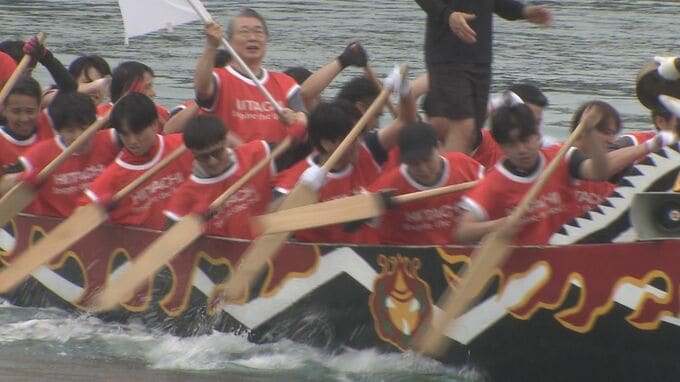 航海の安全願い「那覇ハーリー」往復600メートルのコースで速さ競う|TBS NEWS DIG