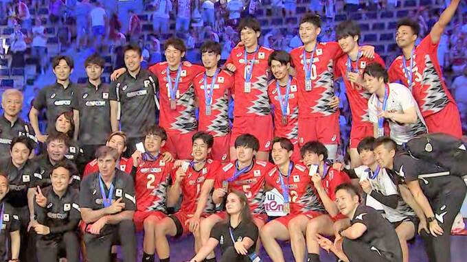 男子バレー日本代表、47年ぶりの銀メダル！福澤達哉さん「まだまだ伸びしろしかない」【ネーションズリーグ総括】|TBS NEWS DIG