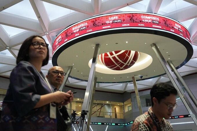 債券投資家、アジア新興市場債に着目－先進国国債は財政赤字に懸念