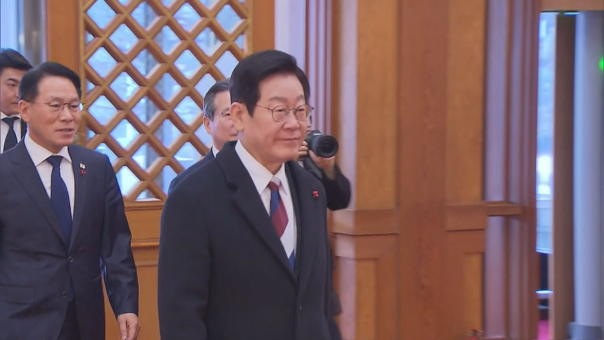 韓国大統領府を3年7か月ぶりに「青瓦台」に 非常戒厳のイメージ払