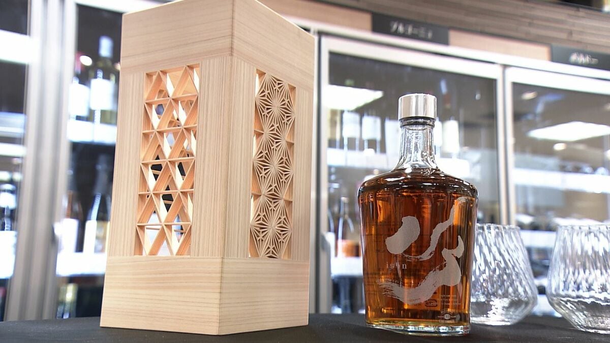 値段はなんと16万5千円！10年かけ熟成したウイスキーを天満屋195周年