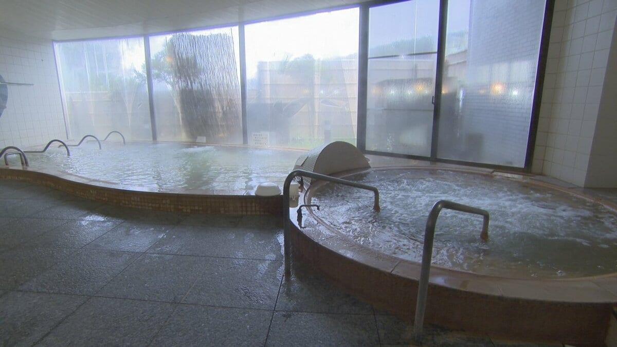 温泉施設がリニューアルオープン　施設内には水耕栽培の機器　地域の食材を生かしたサービスを展開　山梨・泉温泉健康センター