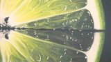 “光の加減や質感はまるで写真” 精密に描かれた「色鉛筆画」にため息 大分 | 大分のニュース|OBS NEWS|大分放送