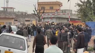 パキスタン　モスク爆発で30人以上死亡　自爆テロか| TBS CROSS DIG with Bloomberg