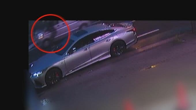 【速報】配送員から車奪って約165メートル引きずった強盗殺人未遂の疑い　24歳男を逮捕　車発見されたスーパー駐車場のゲートバー損壊の疑いも　大阪府警　|　MBSニュース | 関西の最新ニュースを分かりやすく。