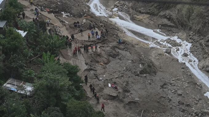 グアテマラで豪雨により川が氾濫　少なくとも6人死亡　12人行方不明
