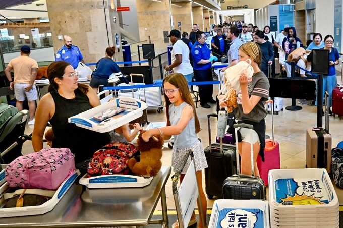 北米の空港に利用者満足－飲食・小売店充実や移動のしやすさ改善