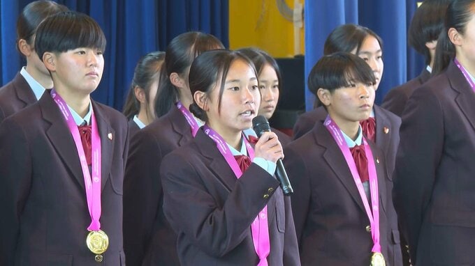 柳ヶ浦女子サッカー、大分県勢初の全国制覇を報告　史上最弱世代から最強に　|　大分のニュース｜OBS NEWS｜大分放送