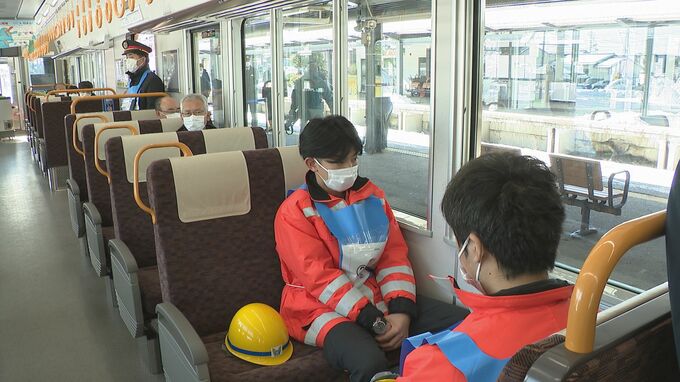 警察とJR西が連携確認 列車での不審者対応訓練　|　石川県のニュース｜MRO北陸放送