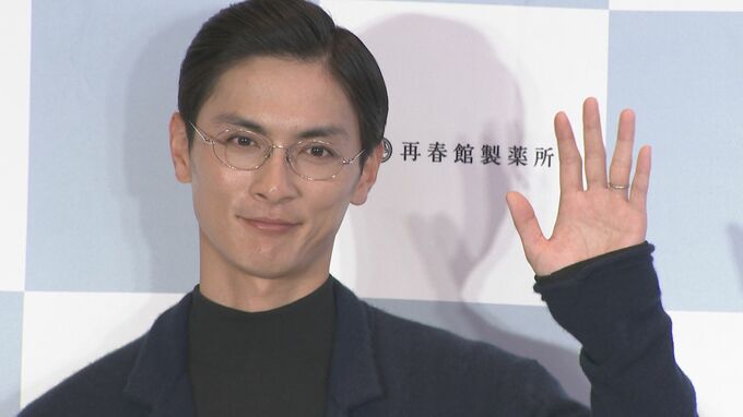 【高良健吾】　結婚発表後・初・報道陣の前へ　家族が増えることを実感し　”感じたことのない喜び”　左手に結婚指輪|TBS NEWS DIG