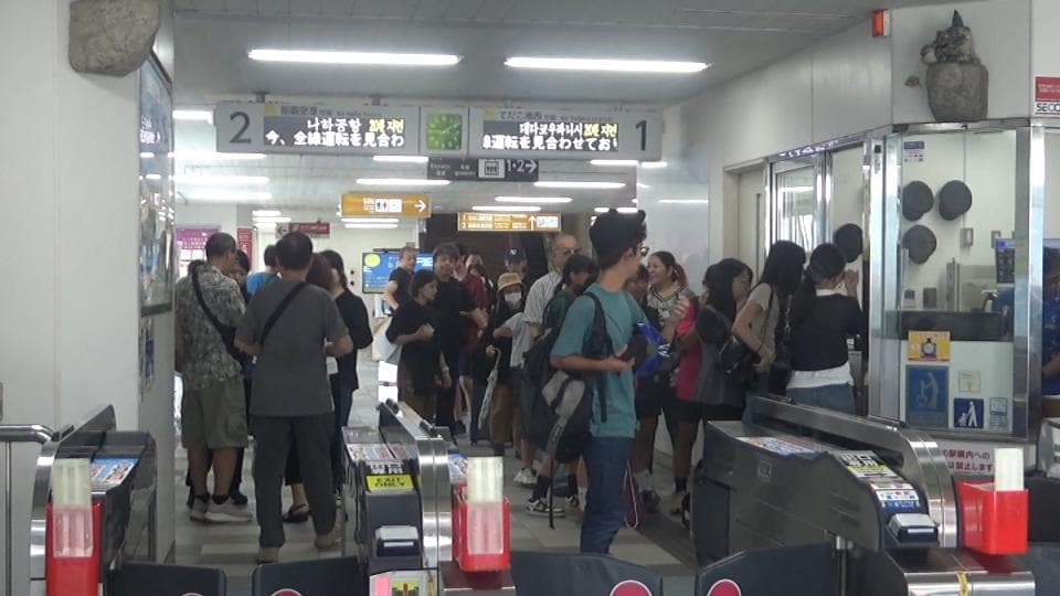 “飛来物”は布団カバー　沖縄都市モノレールが約50分間 全線運行停止