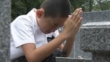 きょうから盆　先祖をしのんで手を合わせ　東山墓地でも早朝から多くの家族連れなどが墓参り【岡山】　|TBS NEWS DIG