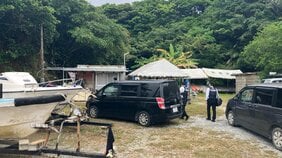【速報】辺野古沖で船転覆2人死亡事故　運航団体の事務所を家宅捜索|TBS NEWS DIG