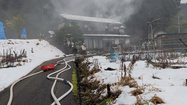 氷見市岩瀬の住宅火災…30代女性がのどの痛みで搬送、軽症とみられる　富山|TBS NEWS DIG