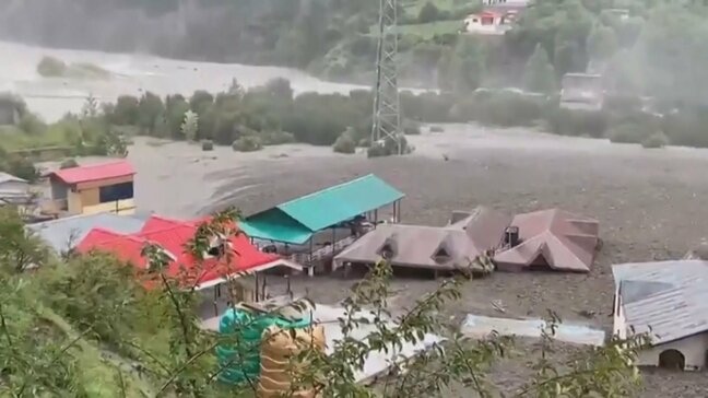 インド北部　鉄砲水で少なくとも4人死亡、50人以上が行方不明に　軍などが出動し救助活動|TBS NEWS DIG