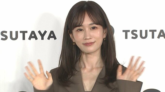 【 前田敦子 】大胆な脱ぎっぷりの美ボディは「花嫁さんの気持ち」で準備　〝ギアチェンジ〟「次の20年」への思いも明かす|TBS NEWS DIG