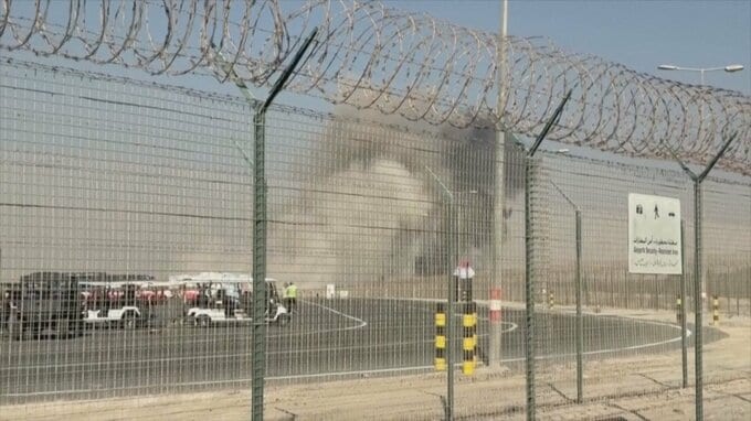 インド国産の戦闘機が墜落 パイロット死亡　ドバイで航空ショー|TBS NEWS DIG