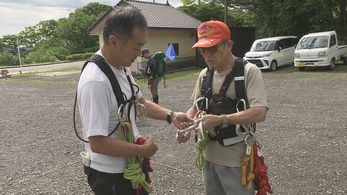 「単独登山は控えて」遭難事故に備え、警察や救助隊が合同訓練　福島　|　福島のニュース│TUF