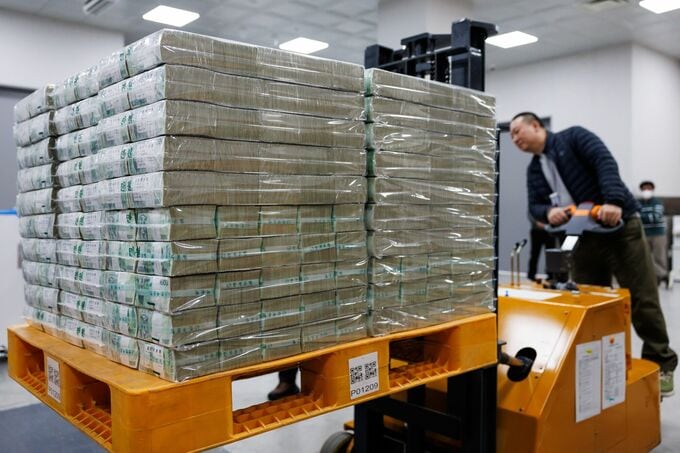 韓国が通貨安対策、ウォンは09年以来の安値－投機的取引に断固対応