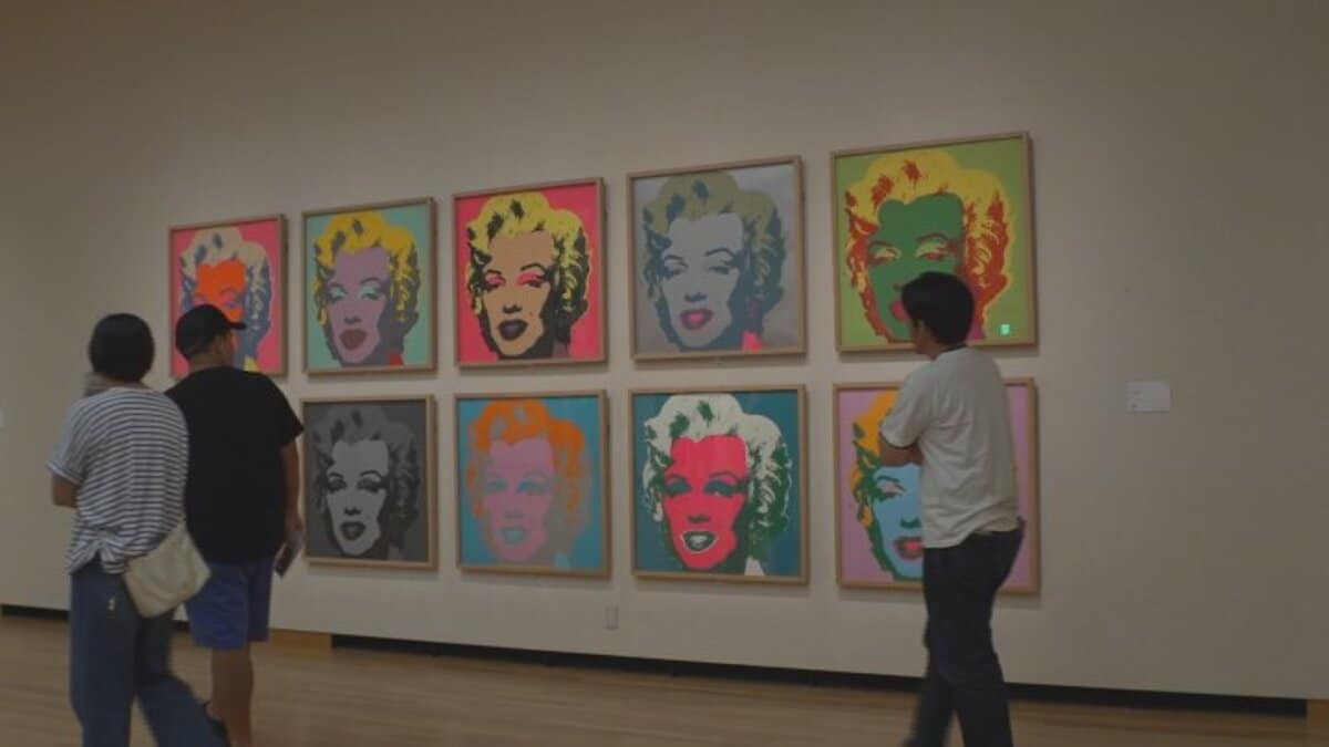 1960-70年代ビンテージ瞳が美し過ぎる超特大の美術館展示級の芸術的な張子の猫 1960年代にアメリカなどで発展 ポップアート特別展 アンディ