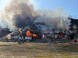 【速報】飯田で建物火災…消防が消火活動中…隣家にも延焼か 長野|TBS NEWS DIG
