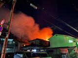 木造2階建てアパート全焼 焼け跡から1人の遺体 1階に住む41歳の女性か 警察が身元確認急ぐ | 愛媛のニュース - Nスタえひめ|あいテレビは6チャンネル