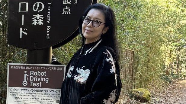 【 藤あや子 】箱根で“全身龍尽くし”の参拝姿を公開　往復1時間の道のりに｢とっても清まりました」|TBS NEWS DIG