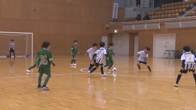 「子どもたちに競技への関心・理解を深めてもらいたい」10歳以下のフットサル大会　16チームが出場し、熱戦を展開　岩手・一関市|TBS NEWS DIG