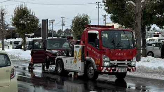 車２台が衝突する事故　５歳くらいの男の子と女性が救急搬送　意識あり|TBS NEWS DIG