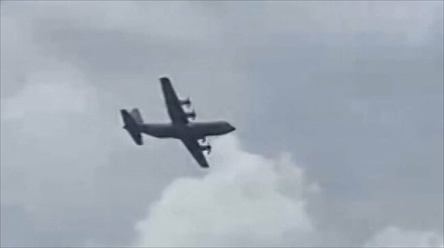 アメリカ軍の軍用機か 航空機2機が低い高度で飛行 甲府方面から長野方面へ飛び去る 山梨|TBS NEWS DIG