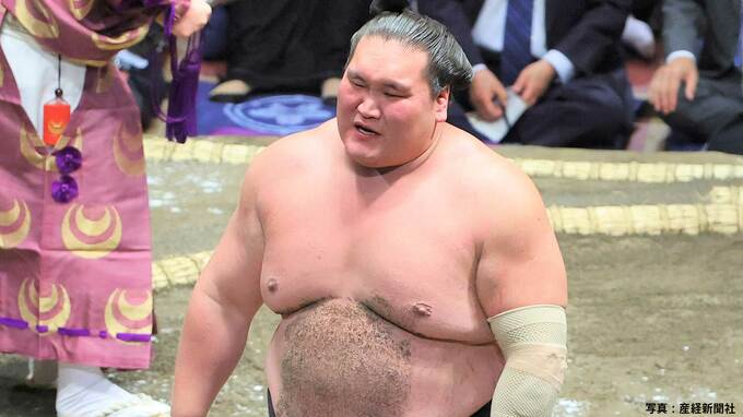 1横綱・4大関“初日総崩れ”で昭和以降初の大波乱、照ノ富士は新小結・大の里に敗れる【大相撲夏場所】|TBS NEWS DIG