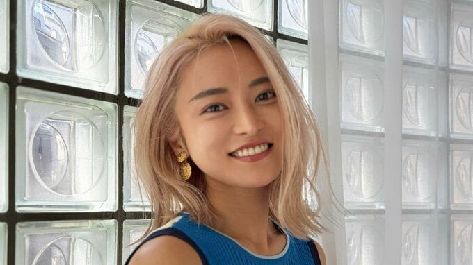 【 小島瑠璃子 】　金髪から〝さくら色〟にヘアチェンジ　「もうすぐ新生活！軽やかにしなやかに張り切っていきましょうー」　想い綴る|TBS NEWS DIG