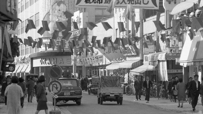 1966年の浜市と観光通「街中には正月映画のポスター」賑わう商店街のクリスマス～写真でタイムマシーン　長崎|TBS NEWS DIG