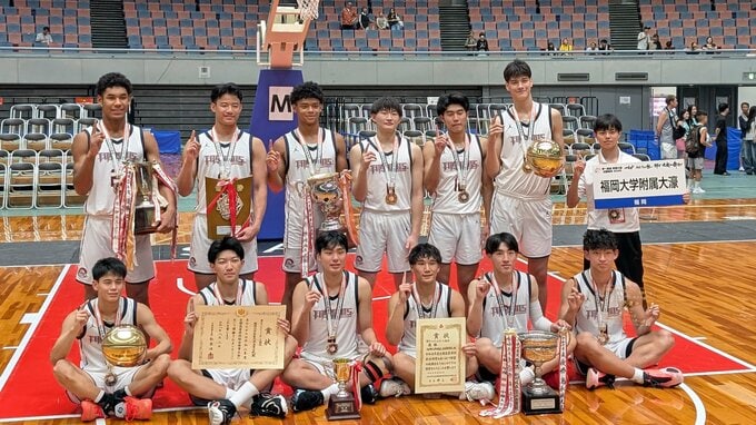 【高校総体バスケ】福岡大大濠（福岡）が北陸（福井）を圧倒　盤石の強さで９年ぶり優勝！福岡大大濠・白谷柱誠ジャック選手「まだまだ、より強くなれる」　女子は個々の持ち味発揮した京都精華学園（京都）が東海大福岡（福岡）をふりきり４回目の戴冠　|　MBSニュース | 関西の最新ニュースを分かりやすく。