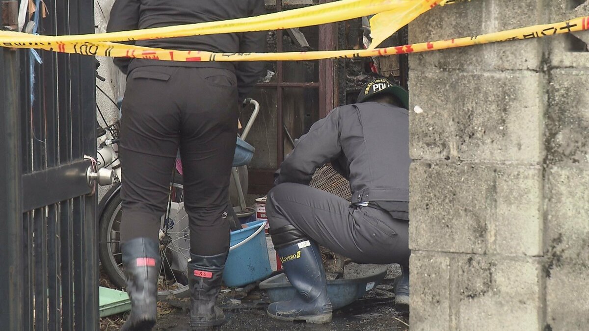 焼け跡からみつかった遺体　性別は男性で焼死と判明　