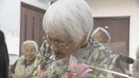 100歳以上の長寿者に市長が祝福「これからも元気に頑張ってください」敬老の日を前に|TBS NEWS DIG
