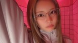 【重盛さと美】「寂しかった？」ピンクのトイレから呼びかけ　クール目な変身にフォロワー感嘆　コメントにも小気味よく返信|TBS NEWS DIG