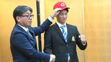 「やっとプロ野球選手の一員になったと実感」ドラフト１位･佐々木泰（青山学院大）広島カープと仮契約　大学四冠　|　RCC NEWS | 広島ニュース | RCC中国放送