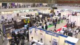 最新の印刷技術を紹介する展示会 生成AI搭載のデザインアプリに…プラスチックのような「紙ファイル」も | 福岡のニュース|RKB NEWS|RKB毎日放送