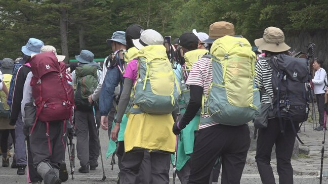 天候に恵まれた3連休　最終日「海の日」の富士山５合目は国内外からの観光客や登山者で賑わう　山梨|TBS NEWS DIG