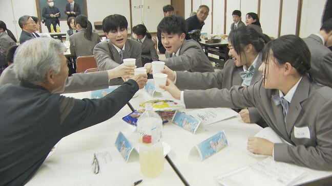 半数以上が町外出身 寮に入る新入生を地域で歓迎 県立大付属周防大島高校 山口 |TBS NEWS DIG